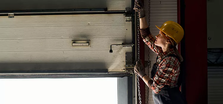 Addressing Common Garage Door Stoppage Issues in Bay City, TX